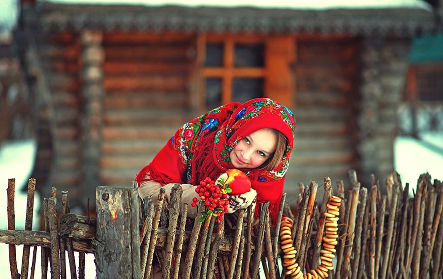 Sexy girl Women in Slavic costumes in Pasto