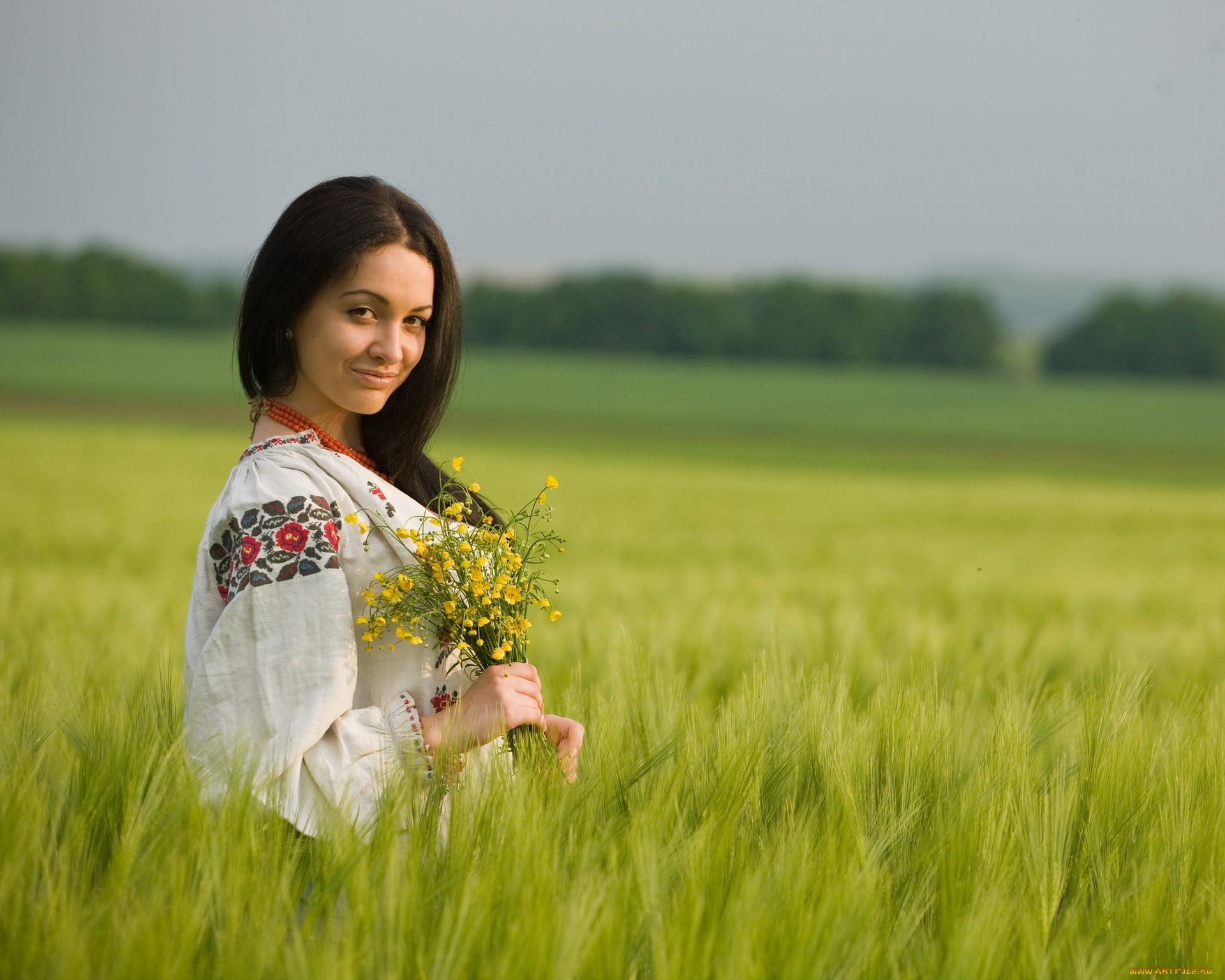 Women in Slavic costumes in Pasto