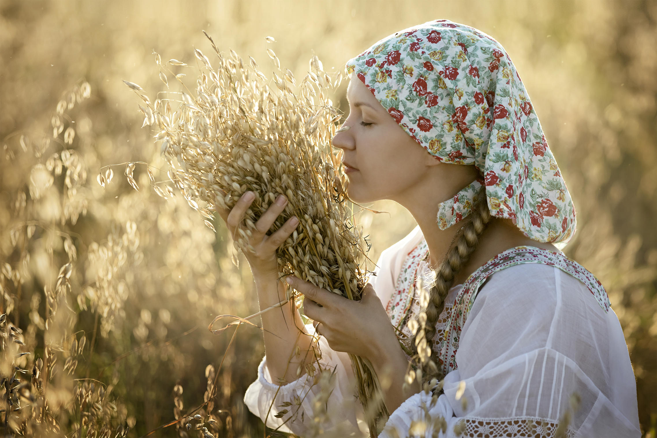 Photo Women in Slavic costumes in Pasto