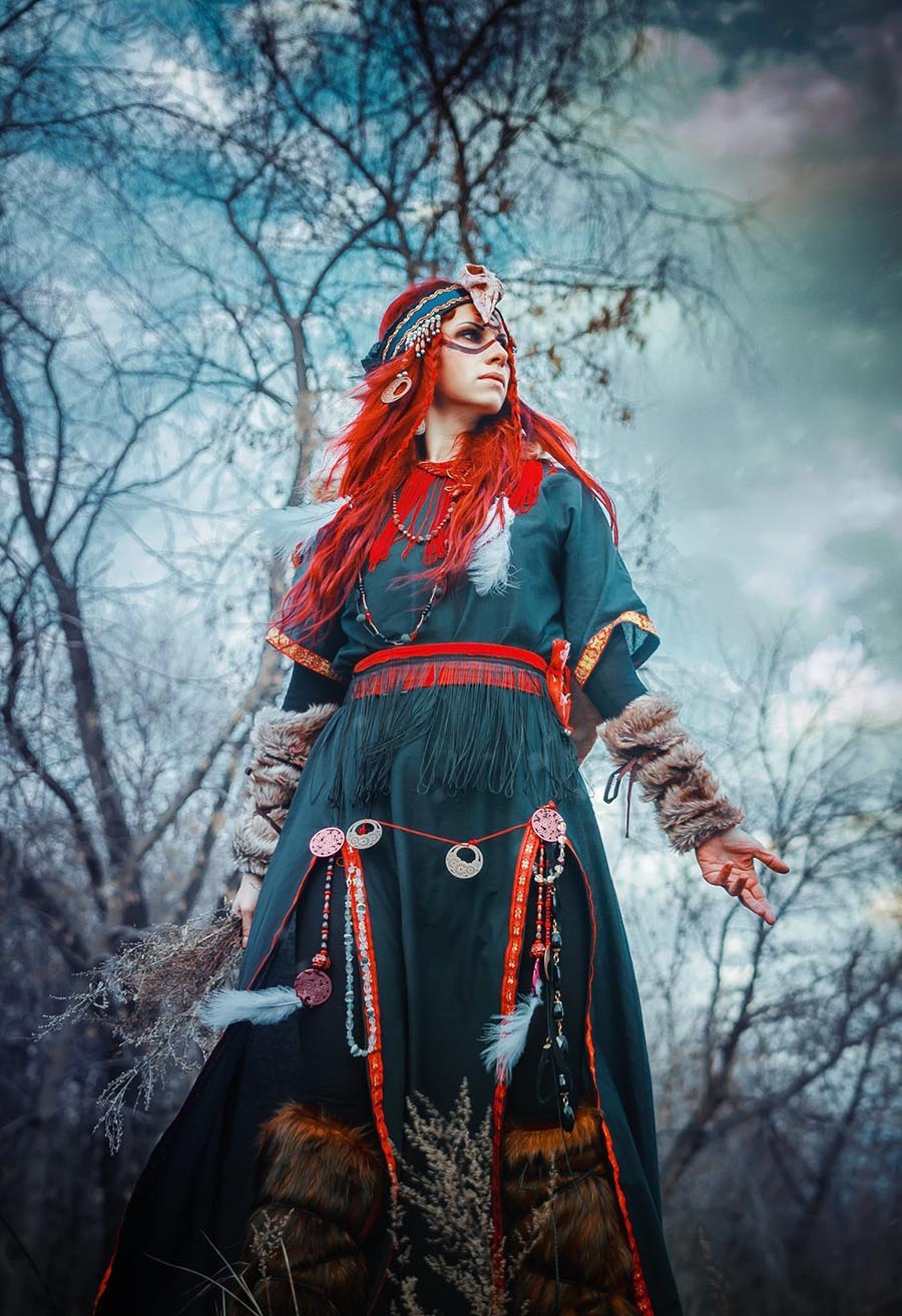 Girls in Slavic costumes underwear in Pasto