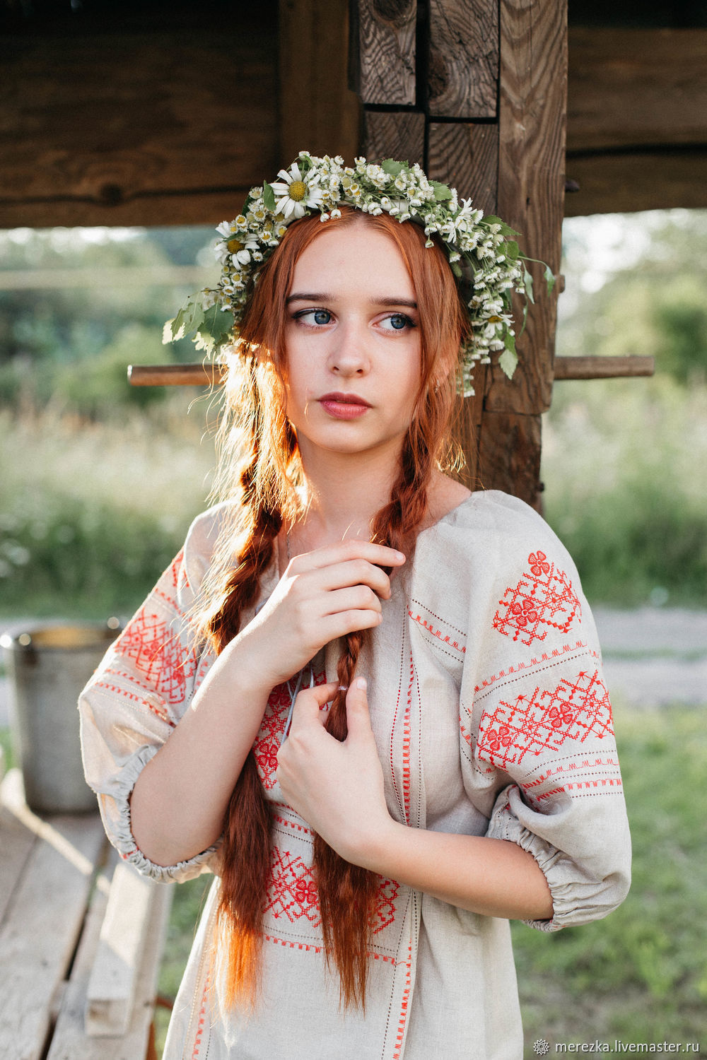 Girls in Slavic costumes in Pasto