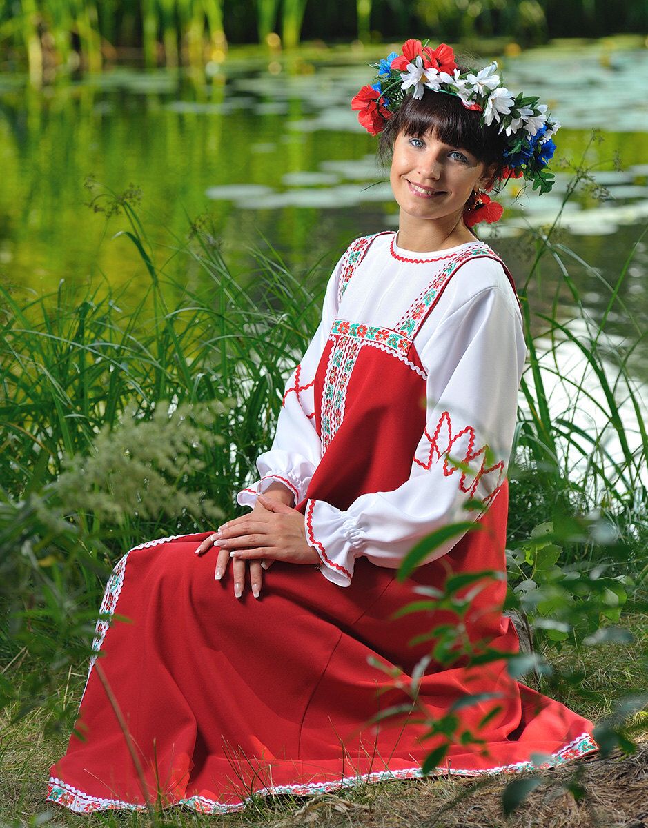Beautiful girl Girls in Slavic costumes in Pasto